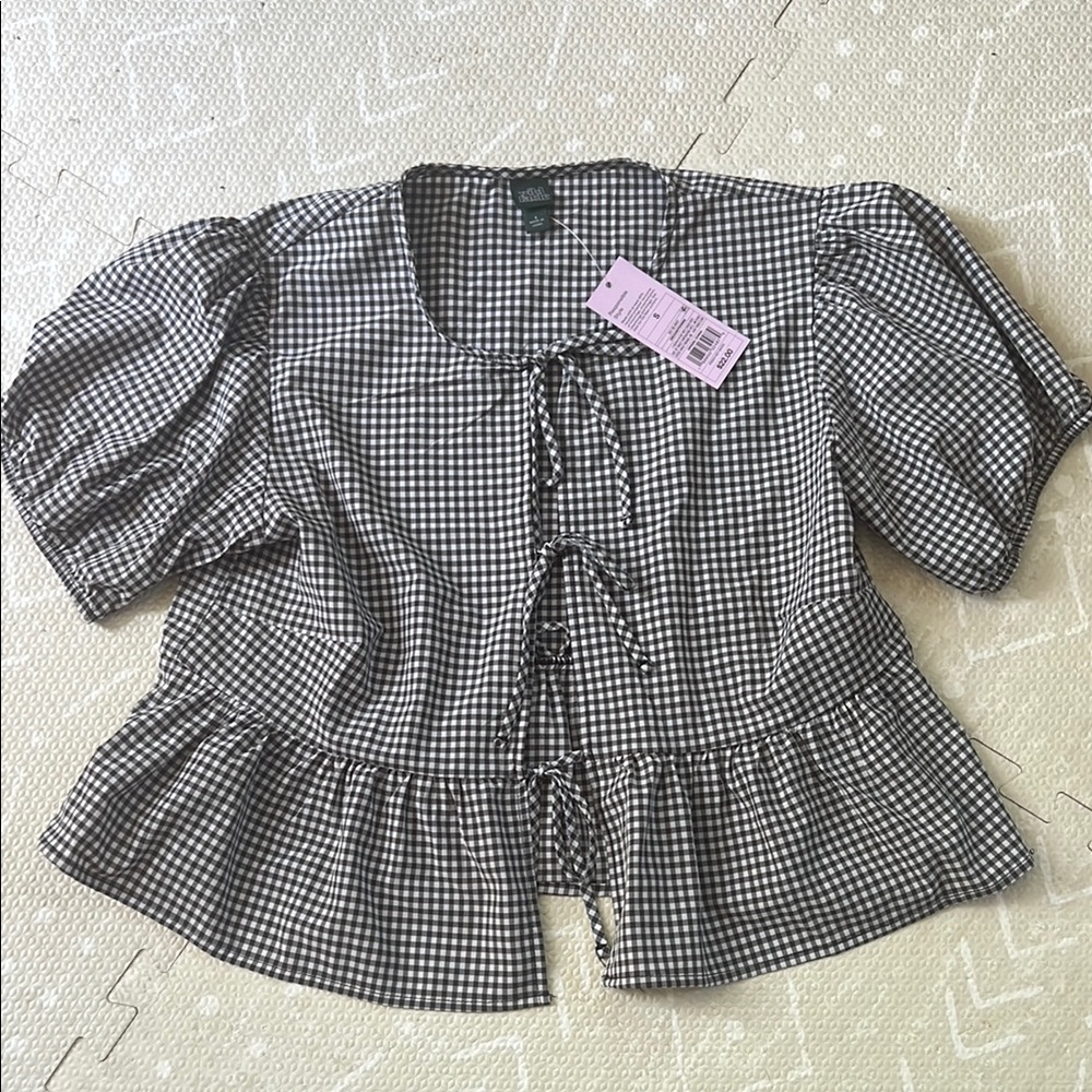 NWT Wild Fable tie front gingham top size small